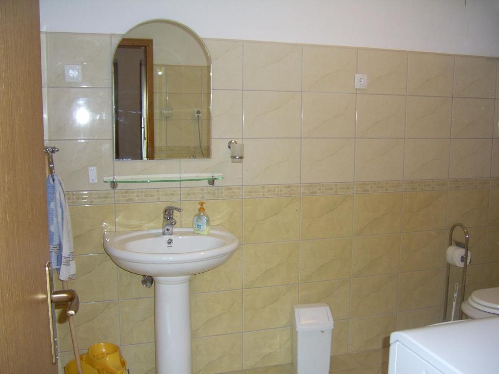 Apartments Villa More Makarska Værelse billede