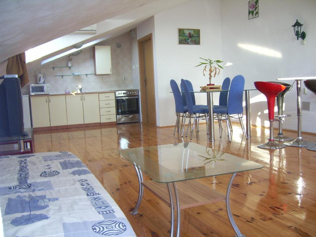 Apartments Villa More Makarska Værelse billede
