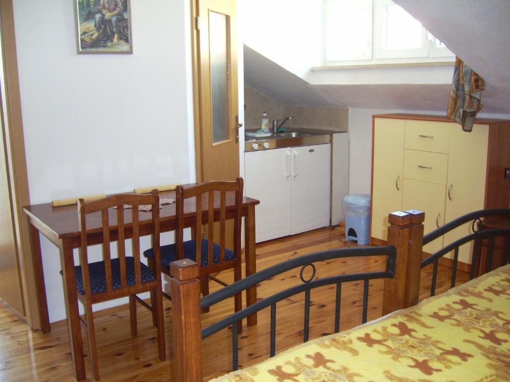Apartments Villa More Makarska Værelse billede