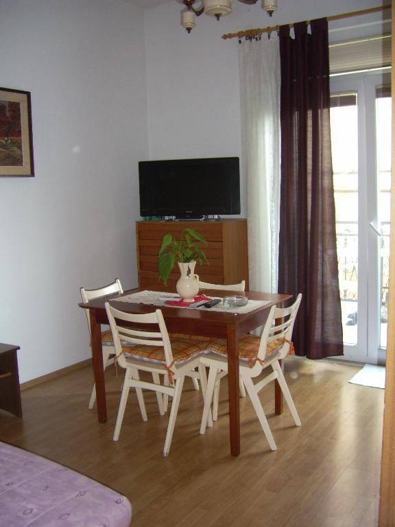 Apartments Villa More Makarska Værelse billede